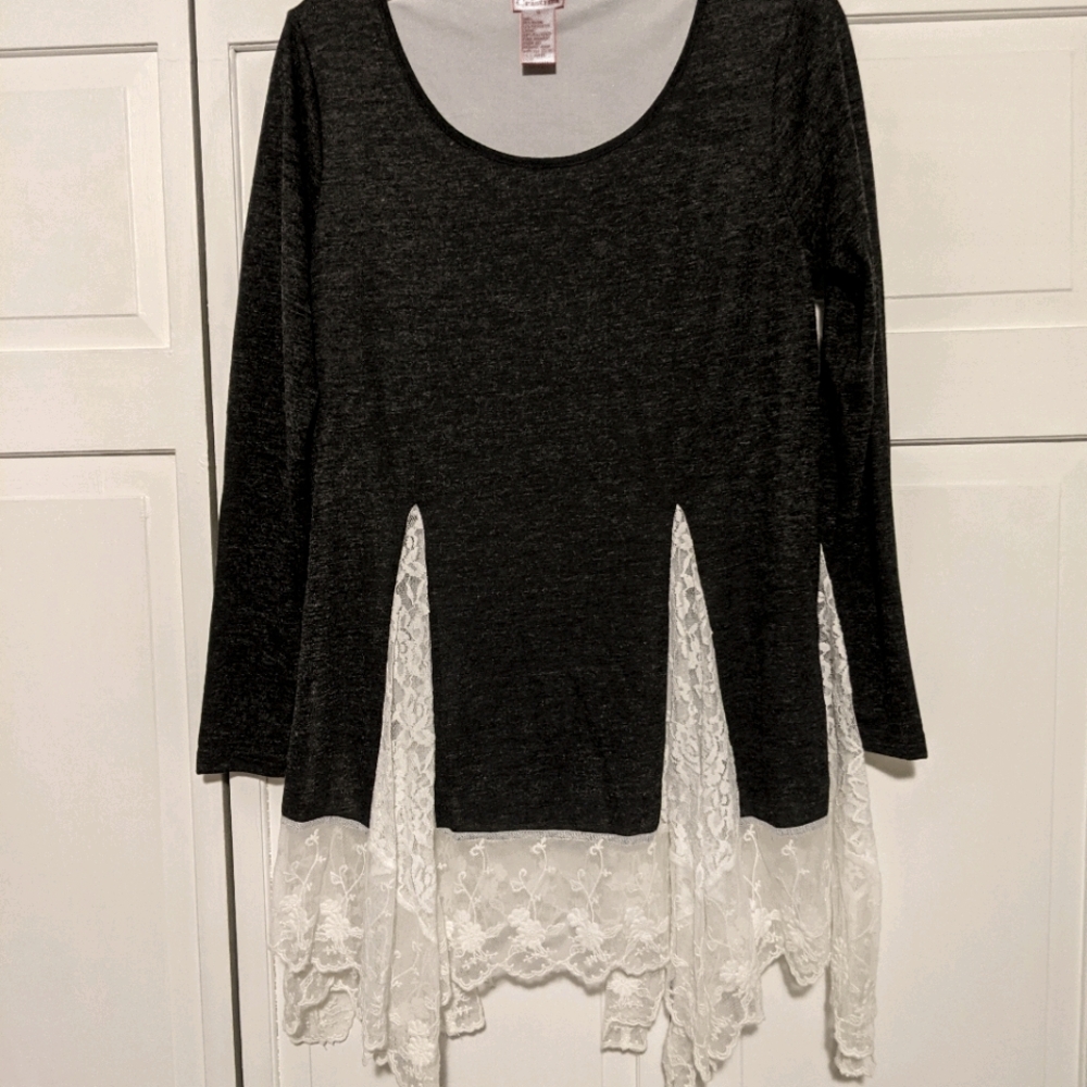 V Cristina light weight top